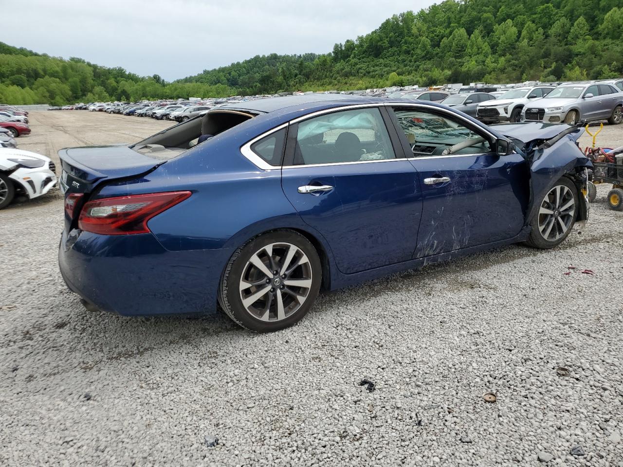 1N4AL3AP1HN315841 2017 Nissan Altima 2.5