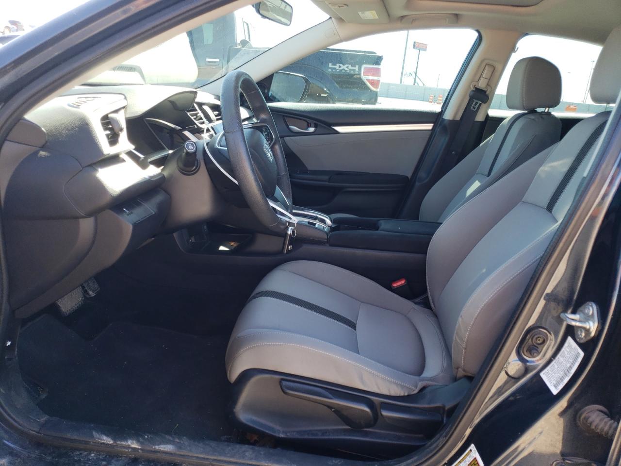 19XFC2F71JE004701 2018 Honda Civic Ex