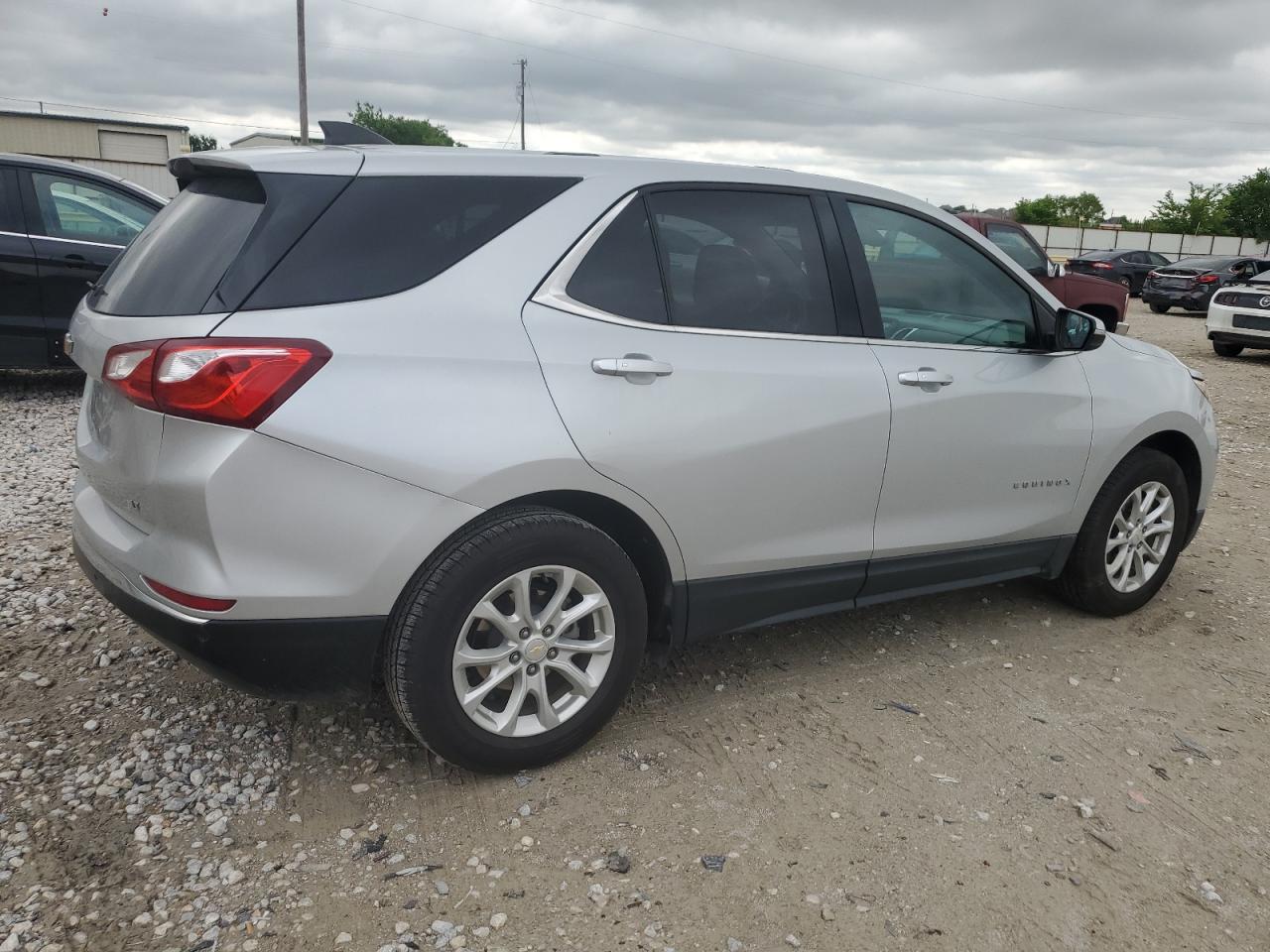 2GNAXJEV3J6307169 2018 Chevrolet Equinox Lt