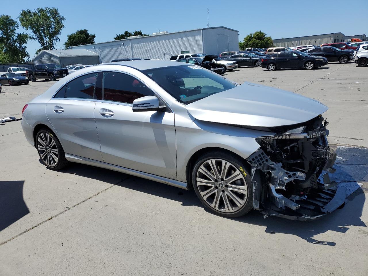 2018 Mercedes-Benz Cla 250 vin: WDDSJ4EB9JN619777