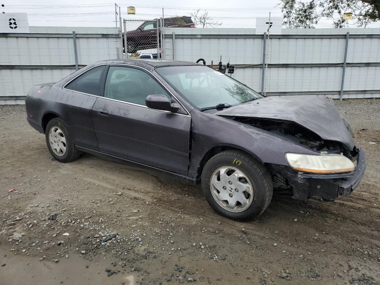 1HGCG3272XA013861 1999 Honda Accord Ex