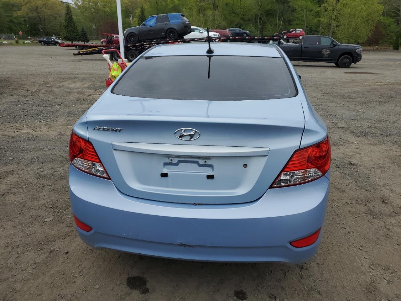 2013 Hyundai Accent Gls vin: KMHCU4AE1DU380110