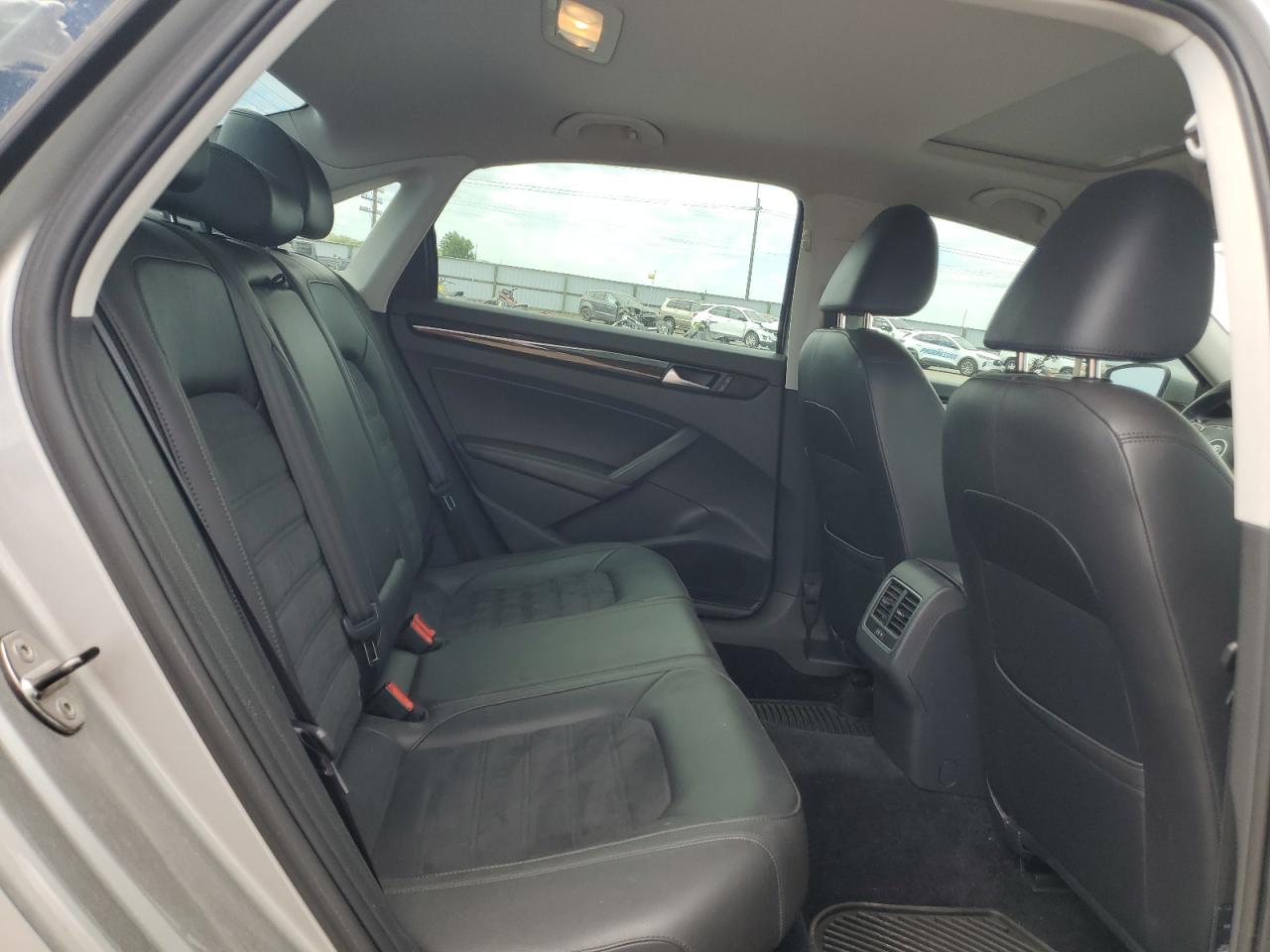 1VWCN7A33EC032203 2014 Volkswagen Passat Sel