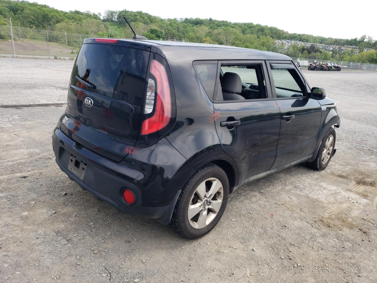 KNDJN2A21H7440829 KIA SOUL 2017
