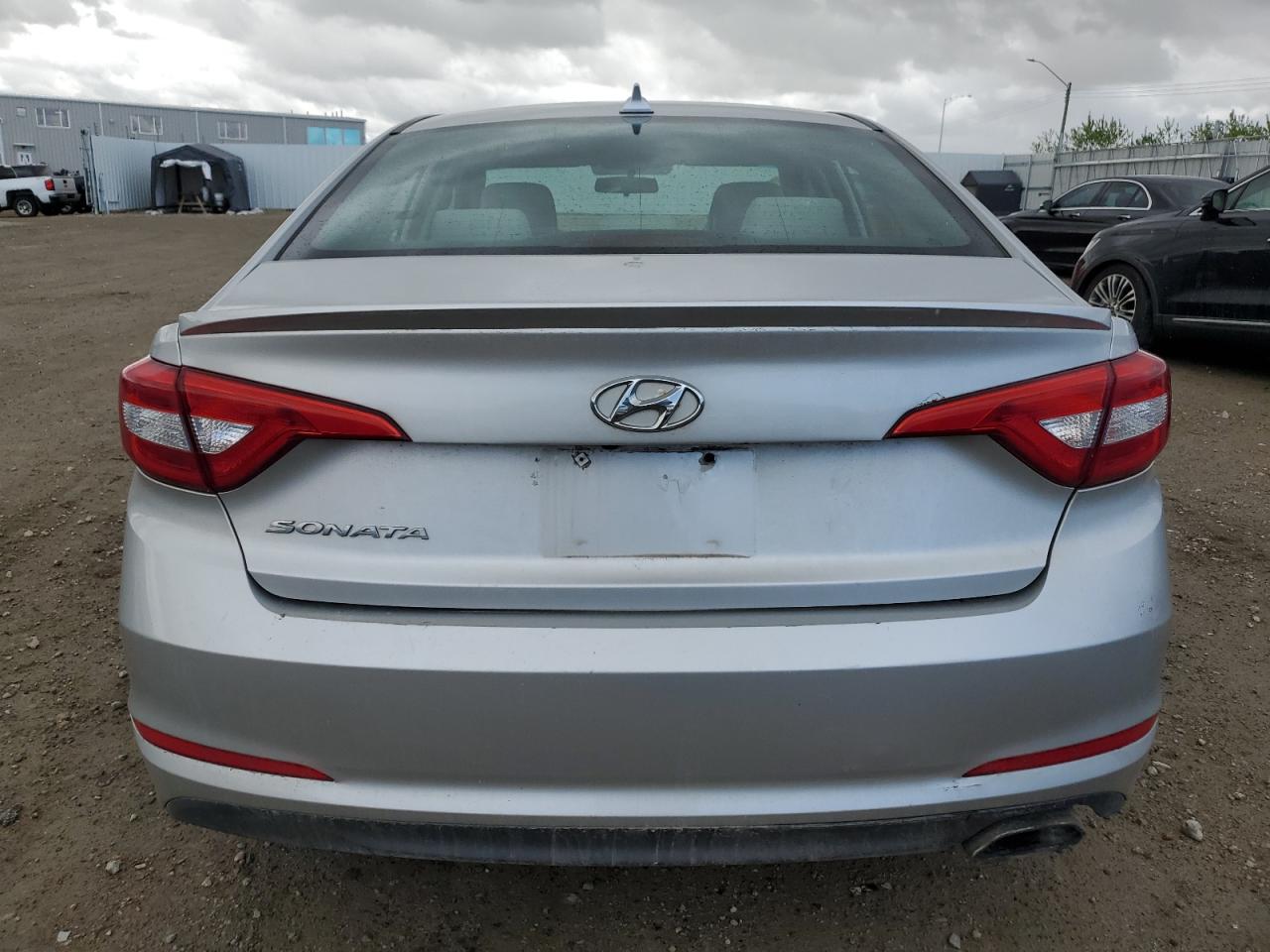 5NPE24AF4FH005594 2015 Hyundai Sonata Se