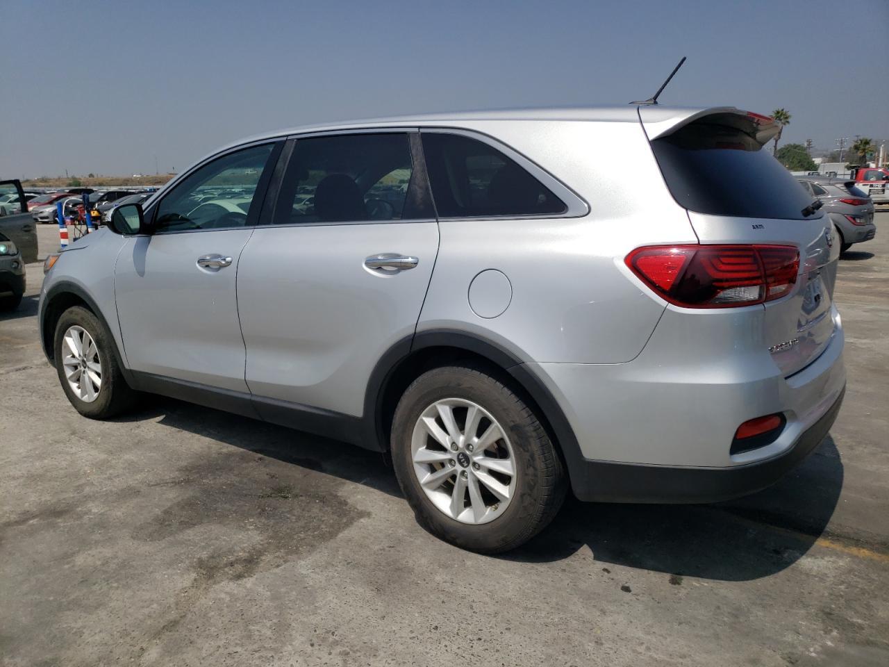 5XYPGDA54KG488698 2019 Kia Sorento Lx