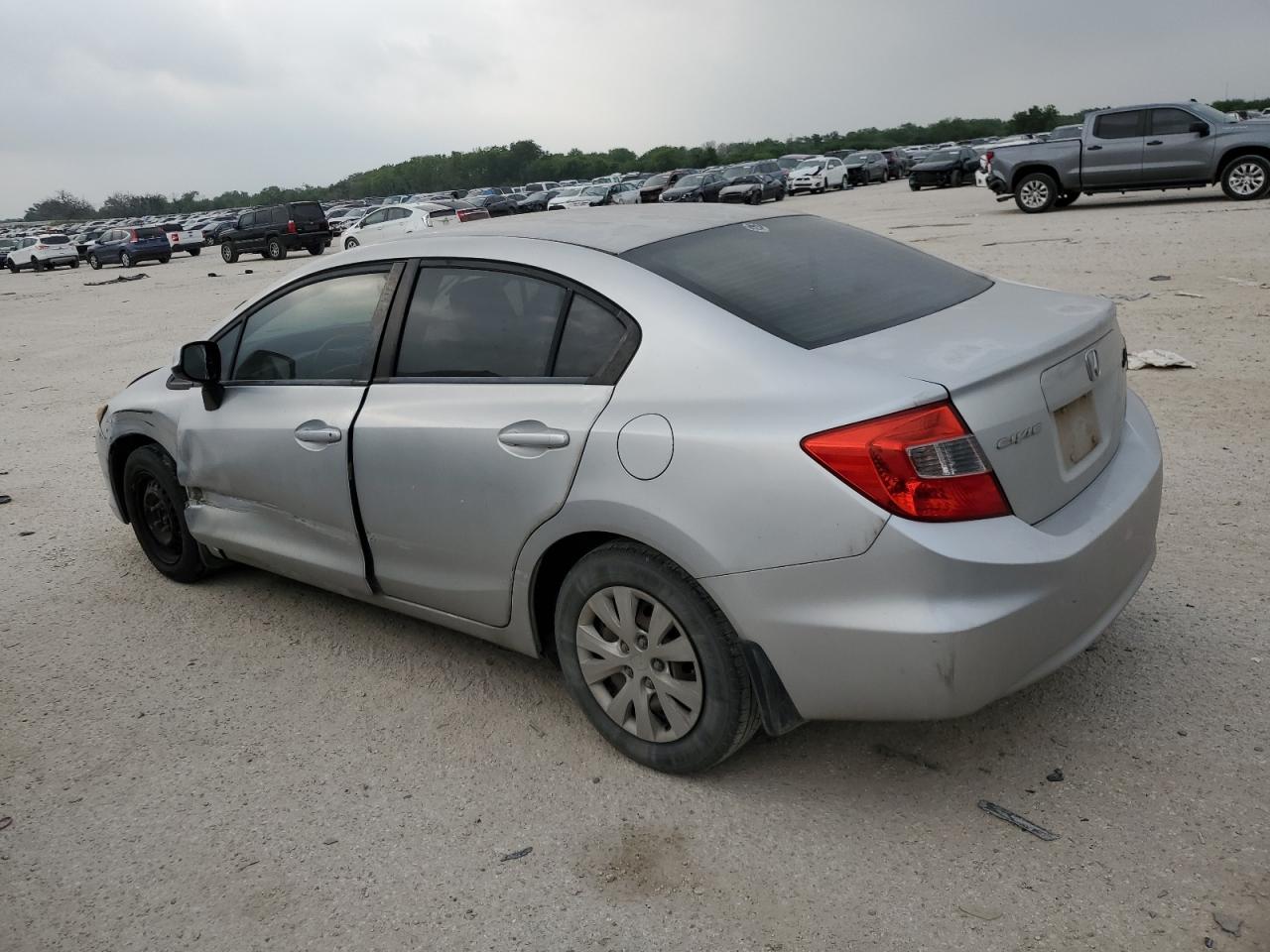 2HGFB2F5XCH565540 2012 Honda Civic Lx