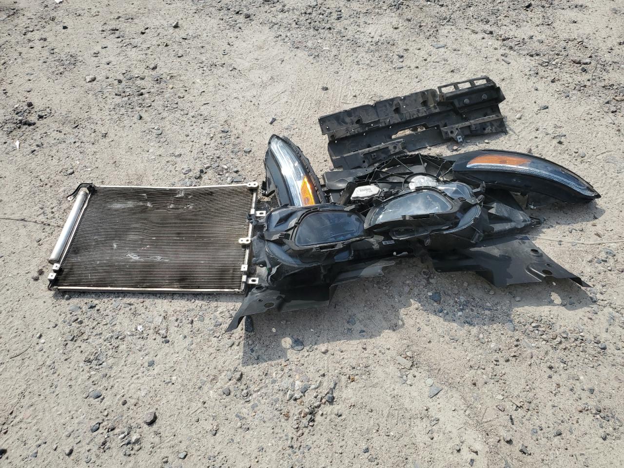 1C4PJLLB5JD563338 2018 Jeep Cherokee Latitude Plus