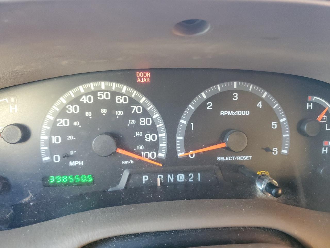 1FMRU17W41LA22042 2001 Ford Expedition Eddie Bauer