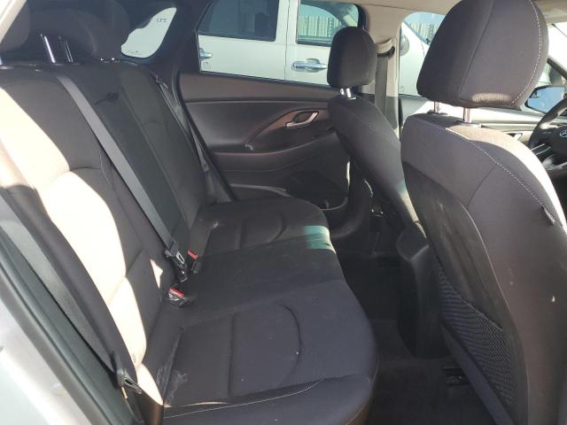2020 Hyundai Elantra - Image 10