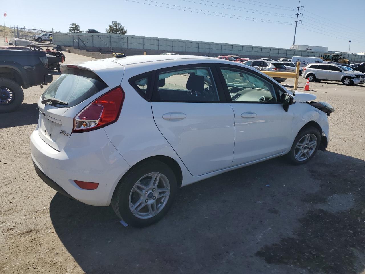 2018 Ford Fiesta Se vin: 3FADP4EJ8JM146592