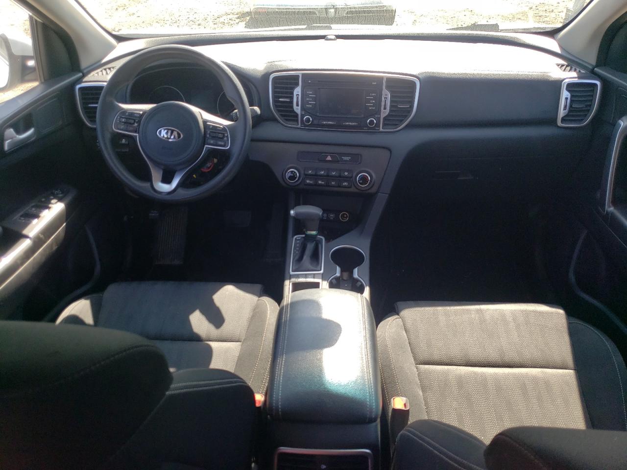 KNDPMCAC1K7511952 2019 Kia Sportage Lx