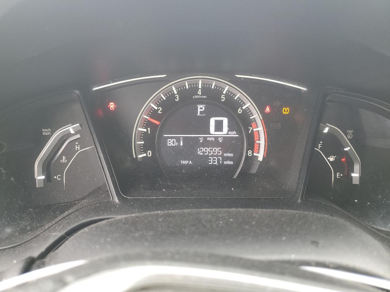 19XFC2F56JE017345 2018 Honda Civic Lx