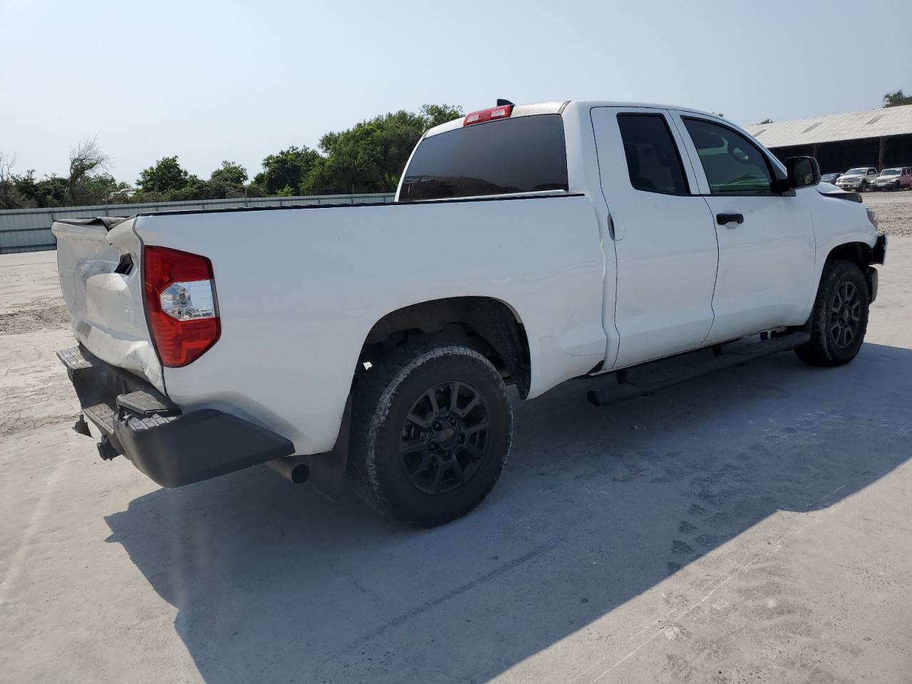 2020 Toyota Tundra Double Cab Sr/Sr5 vin: 5TFRY5F15LX270575