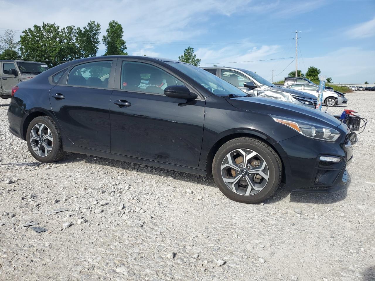 3KPF24AD0ME266869 2021 Kia Forte Fe