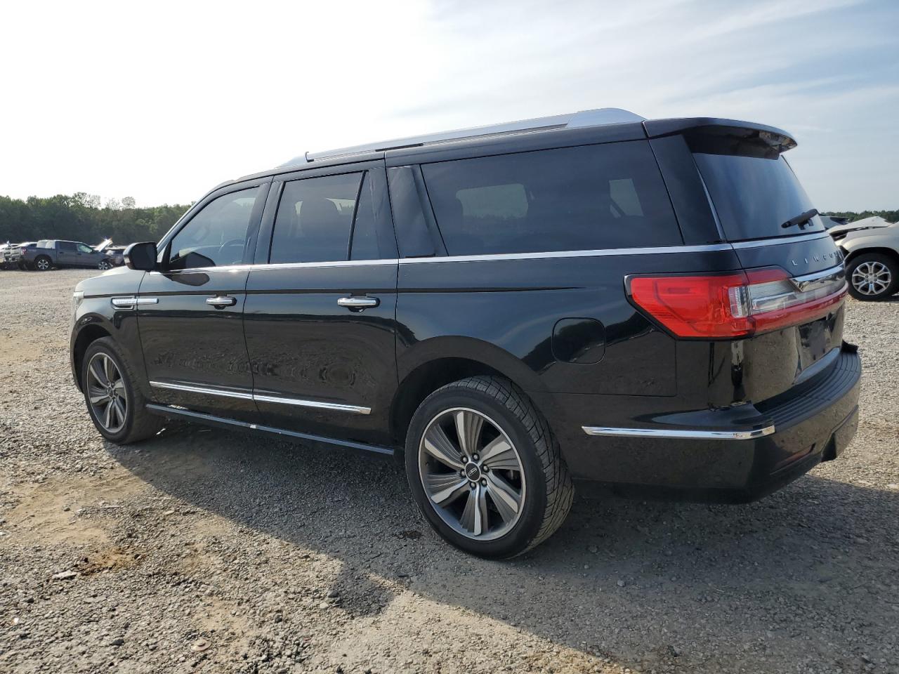 2019 Lincoln Navigator L Reserve vin: 5LMJJ3LT2KEL00372