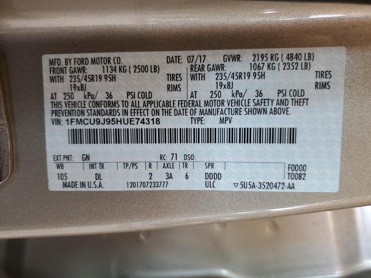 1FMCU9J95HUE74318 2017 Ford Escape Titanium