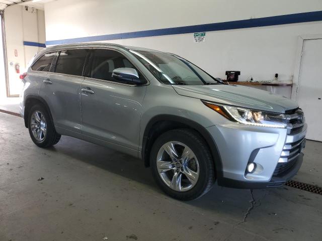 2018 Toyota Highlander Limited VIN: 5TDDZRFH4JS879414 Lot: 53599304