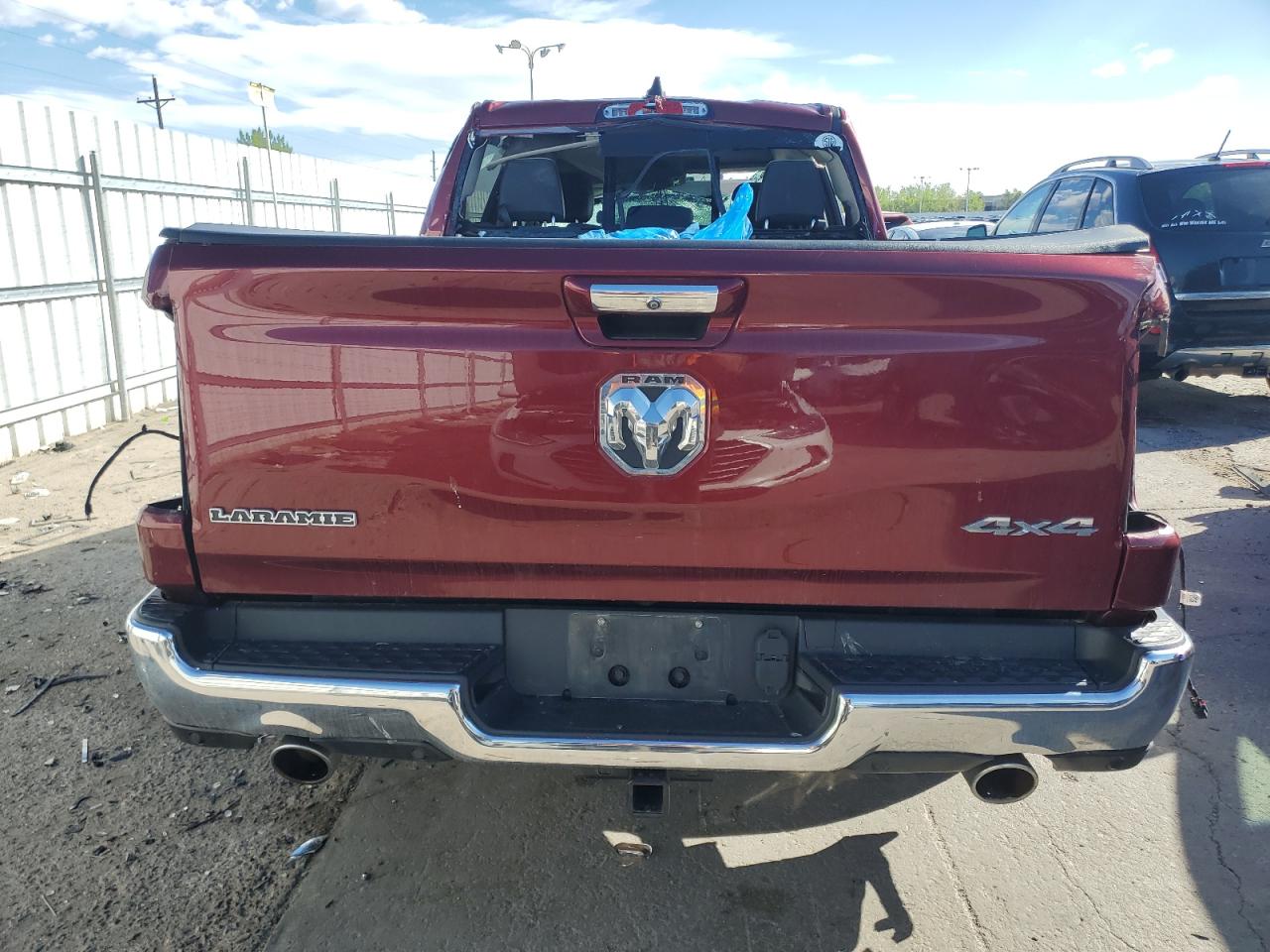 1C6SRFRT7KN715580 2019 Ram 1500 Laramie