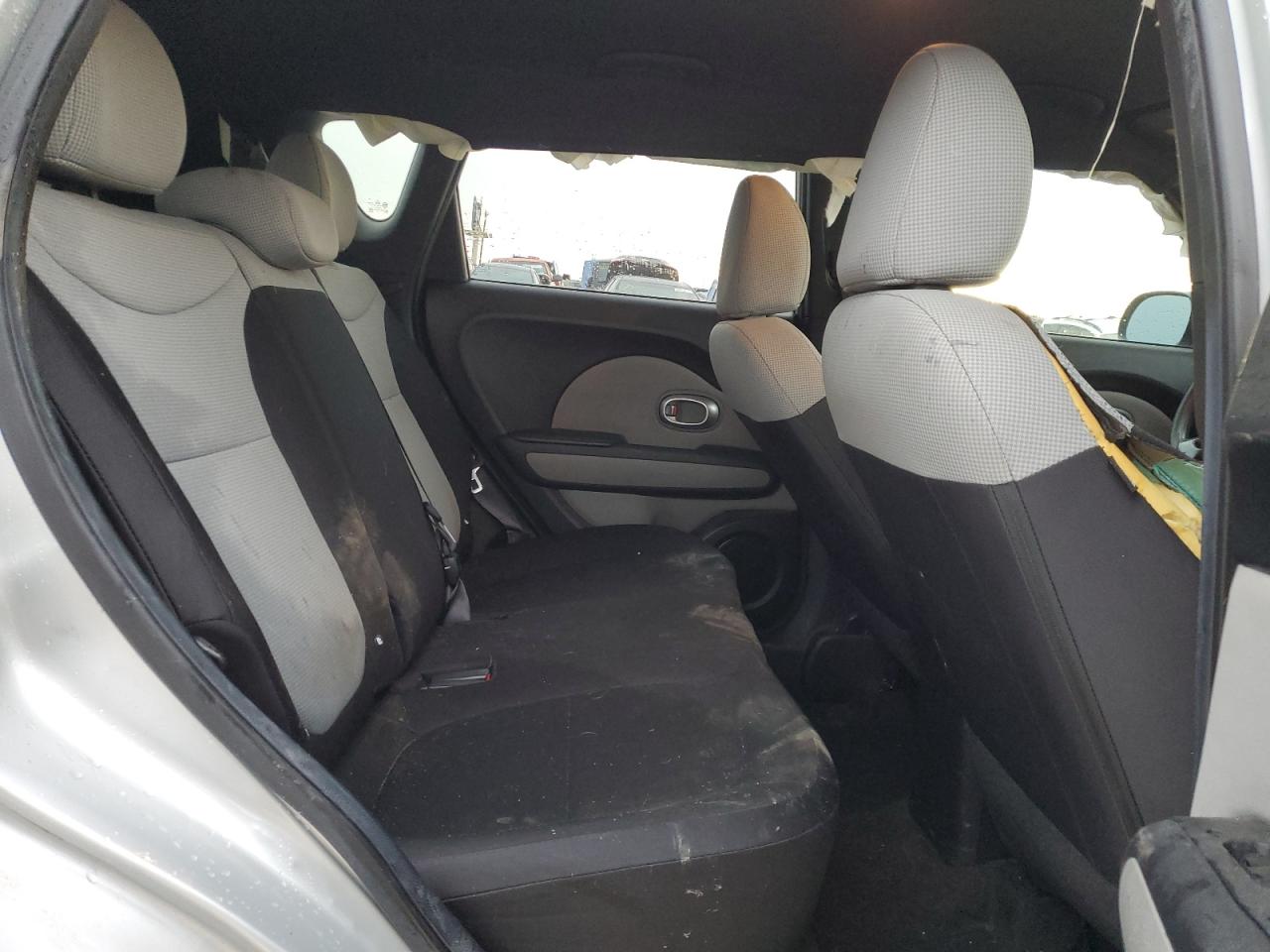 KNDJN2A29F7776421 2015 Kia Soul