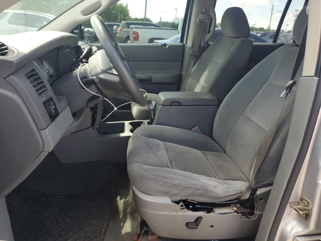 1D4HB48N44F106624 2004 Dodge Durango Slt