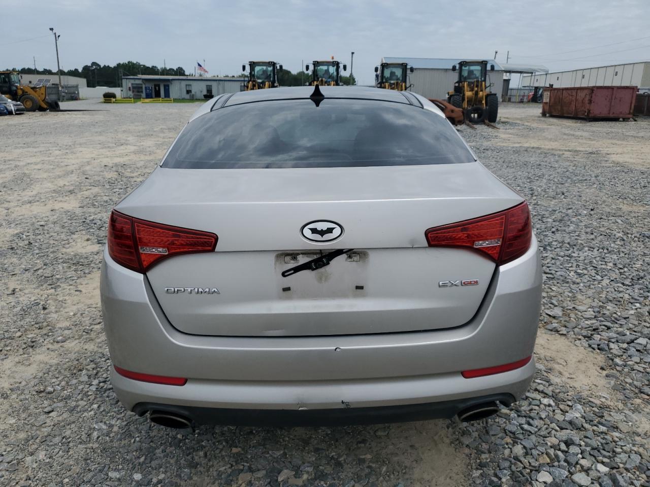 KNAGN4A77B5180258 2011 Kia Optima Ex