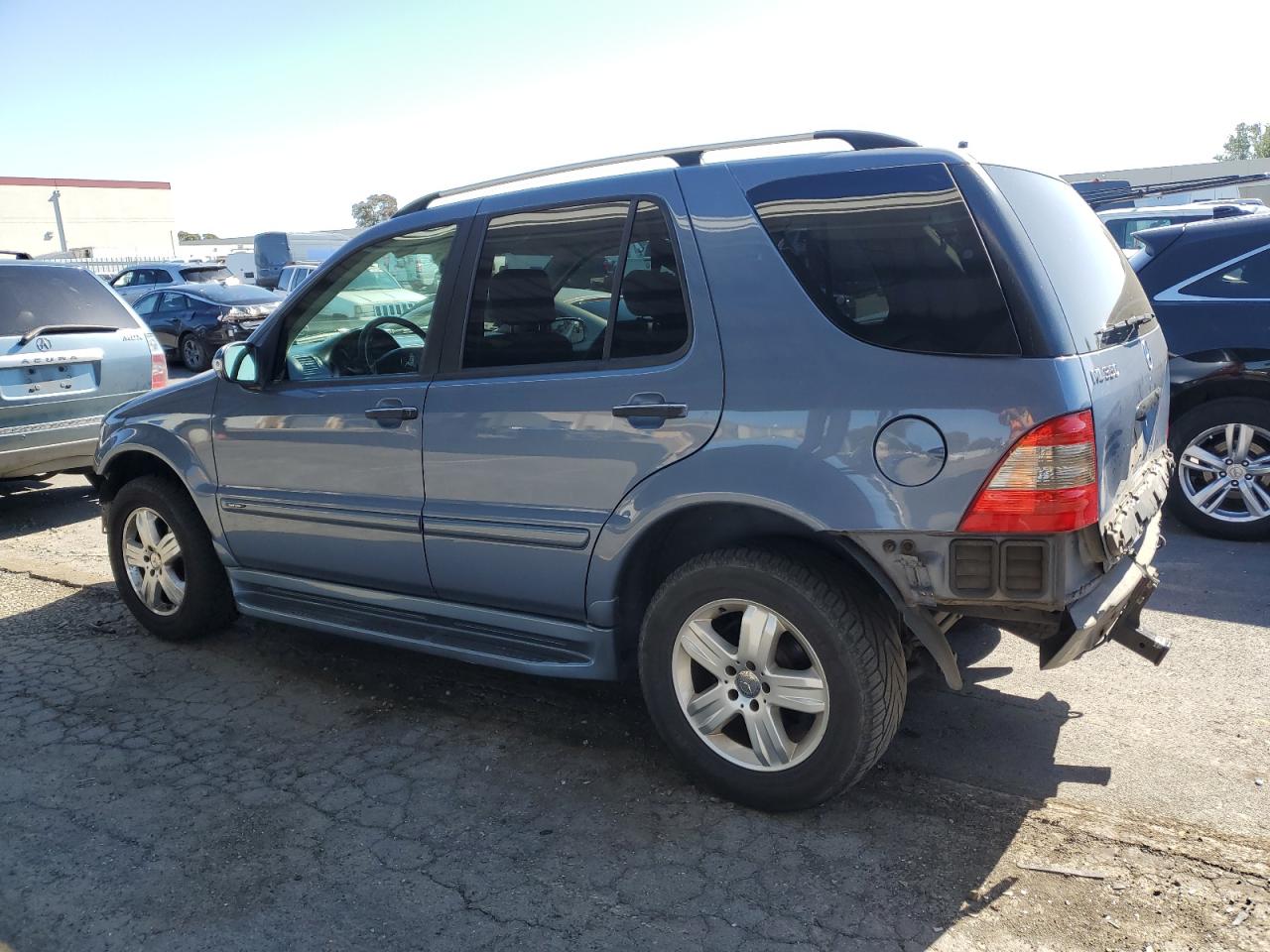 4JGAB57E15A526583 2005 Mercedes-Benz Ml 350