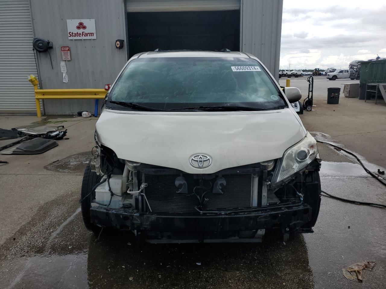 5TDYK3DC6FS657068 2015 Toyota Sienna Xle