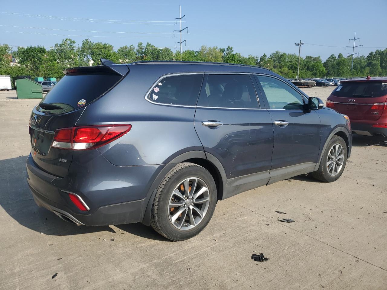 2018 Hyundai Santa Fe Se vin: KM8SNDHF7JU283481