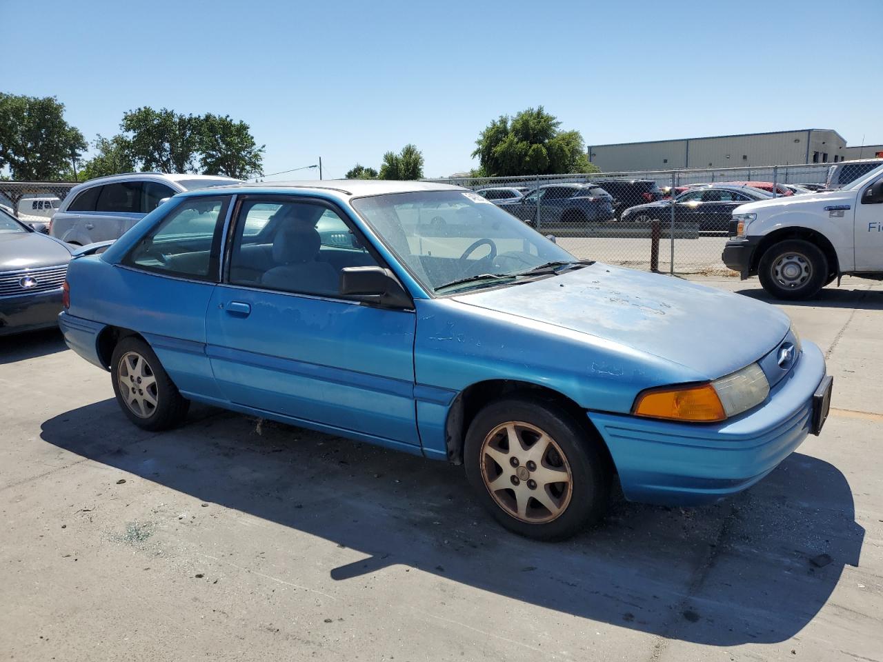 1FARP11J2RW144052 1994 Ford Escort Lx