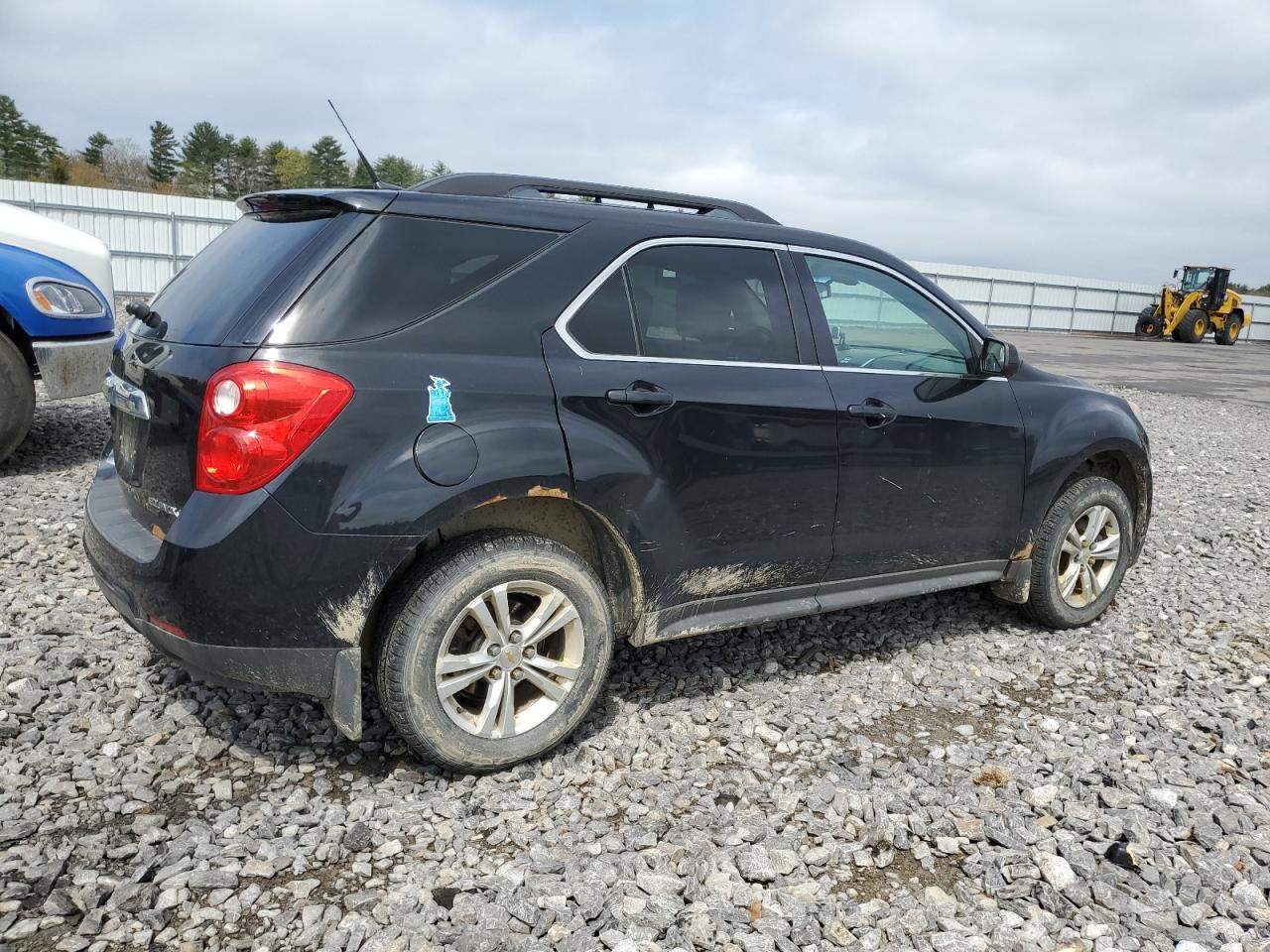 2CNFLEEC5B6417573 2011 Chevrolet Equinox Lt