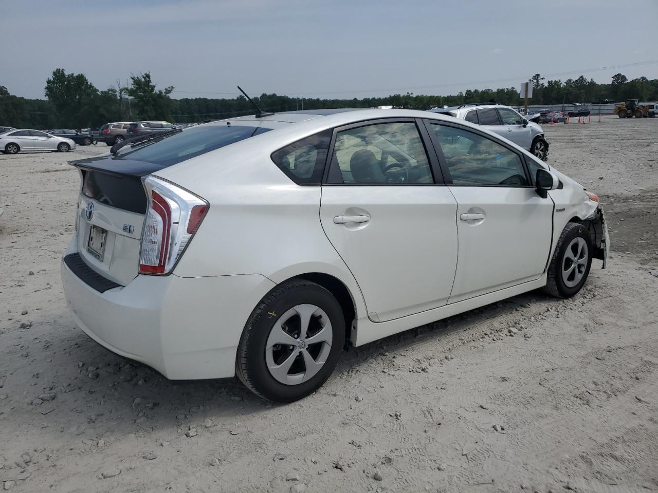 JTDKN3DU0F1993768 2015 Toyota Prius