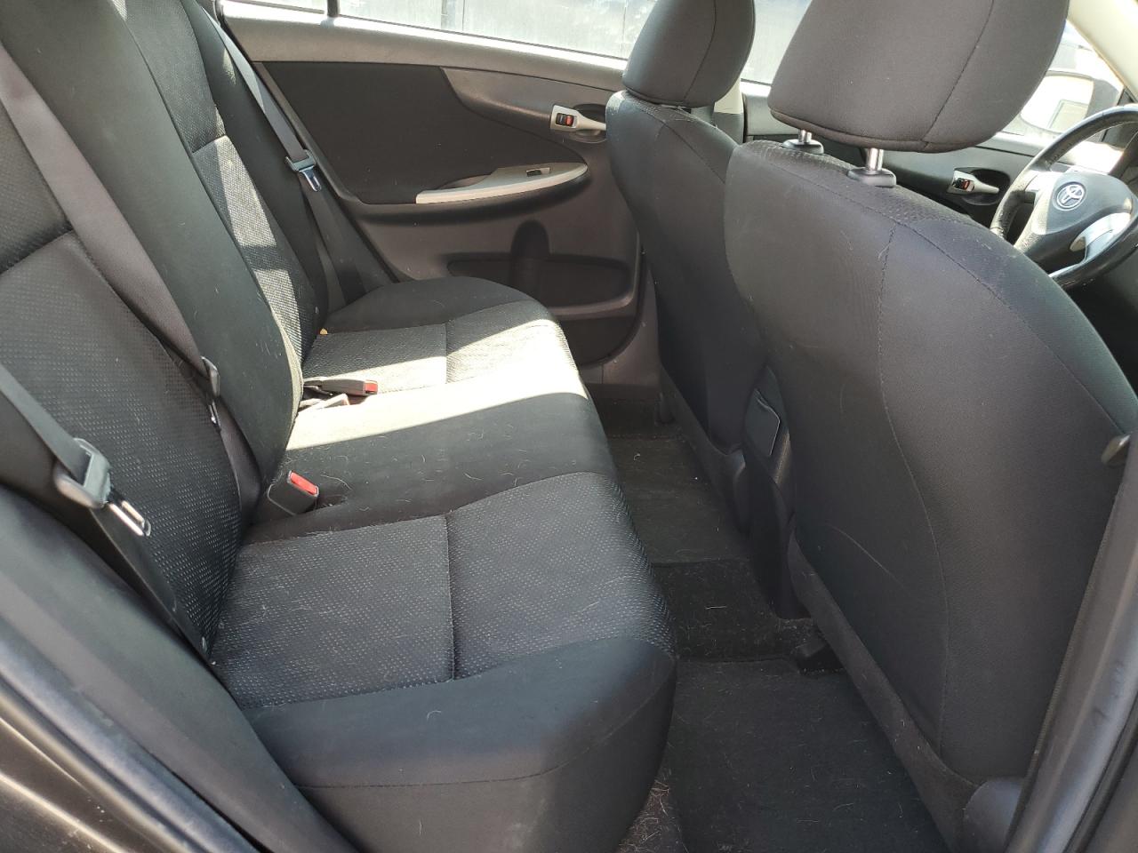 2T1BU4EE2AC530583 2010 Toyota Corolla Base