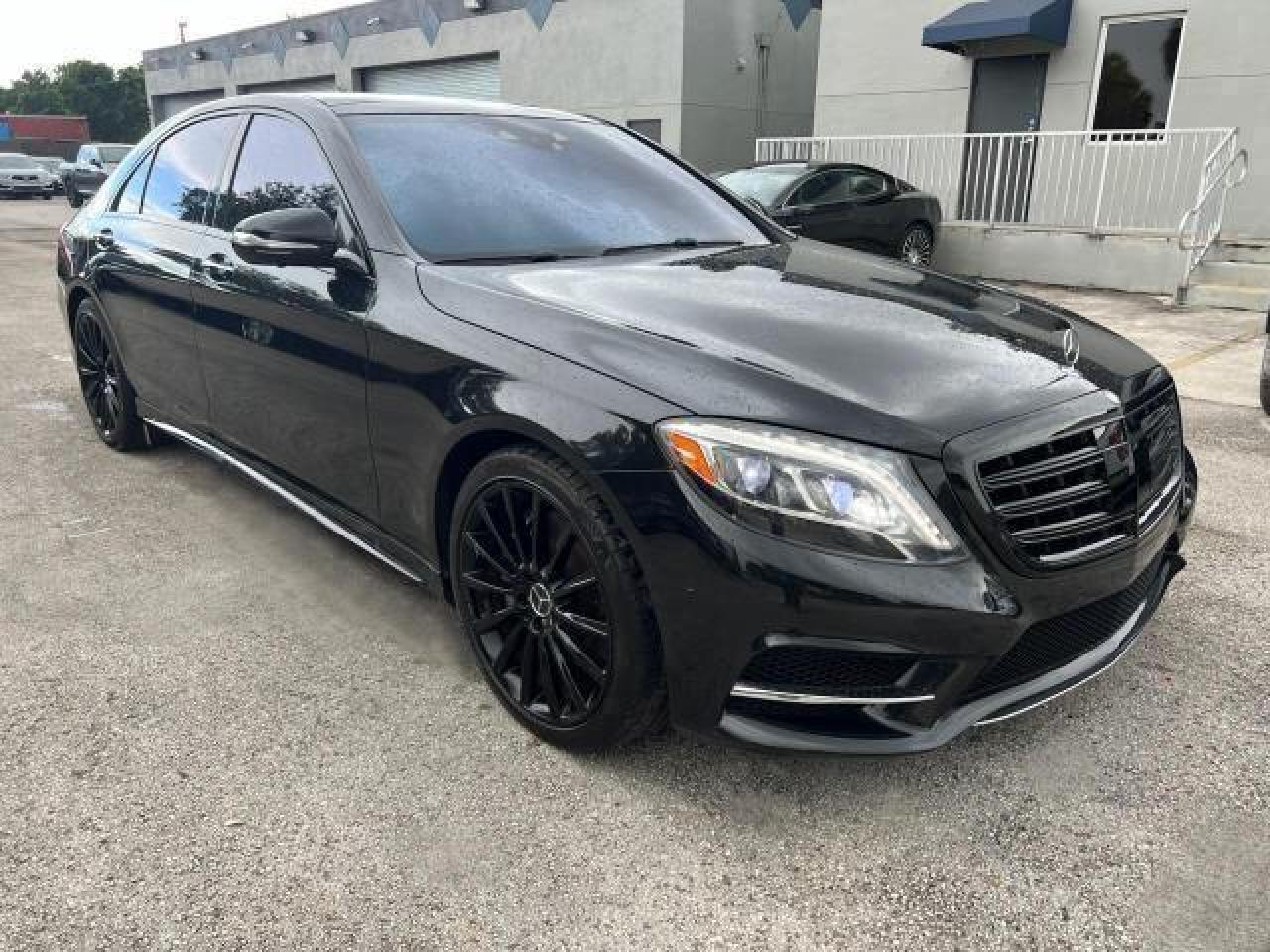 2017 Mercedes-Benz S 550 vin: WDDUG8CB9HA306313