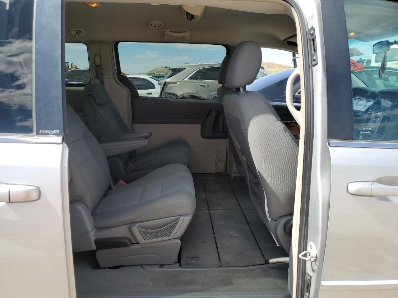 2A8HR44E99R656442 2009 Chrysler Town & Country Lx