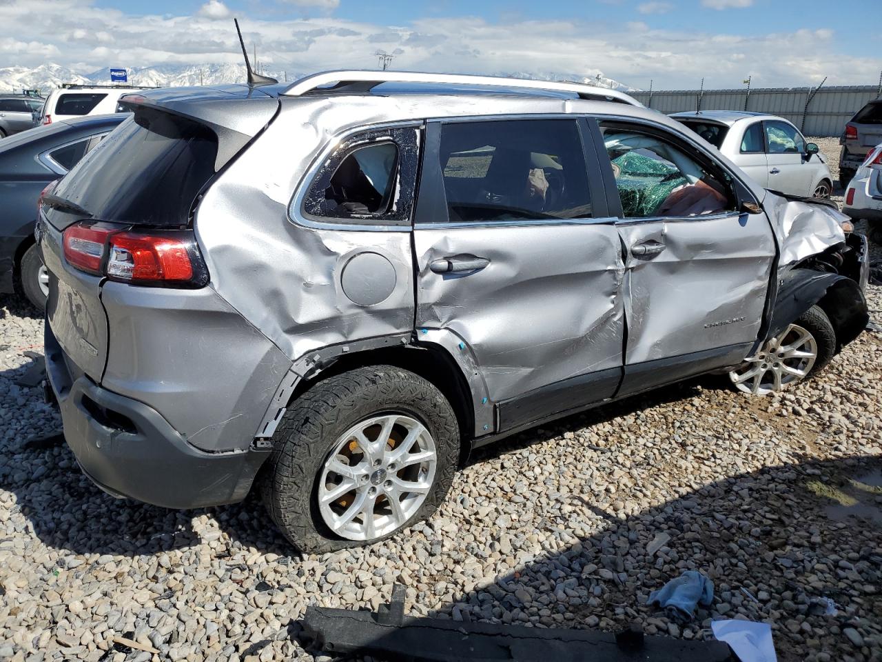 2018 Jeep Cherokee Latitude Plus vin: 1C4PJMLX1JD539569