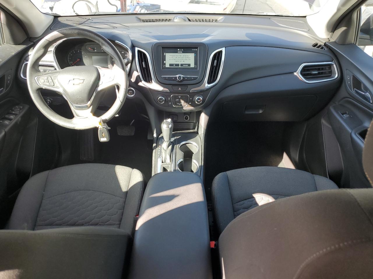 3GNAXJEV5JS557711 2018 Chevrolet Equinox Lt