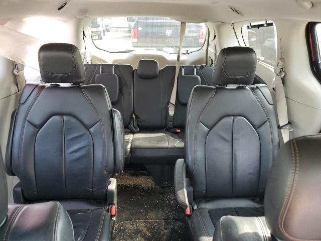 2018 Chrysler Pacifica Touring L VIN: 2C4RC1BG6JR119550 Lot: 54947464