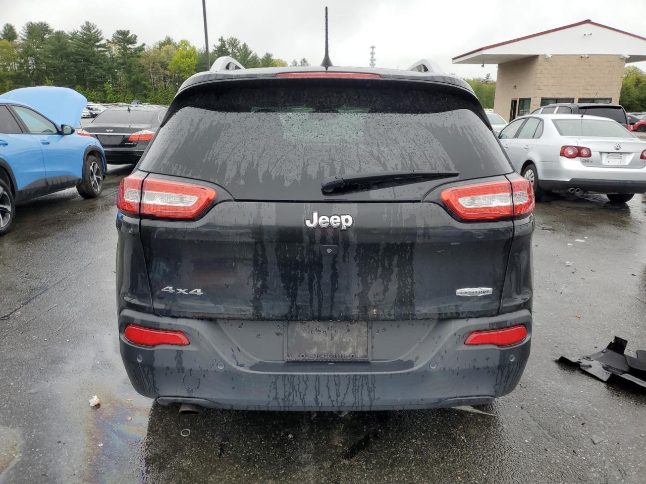 2016 Jeep Cherokee Latitude vin: 1C4PJMCB5GW311236