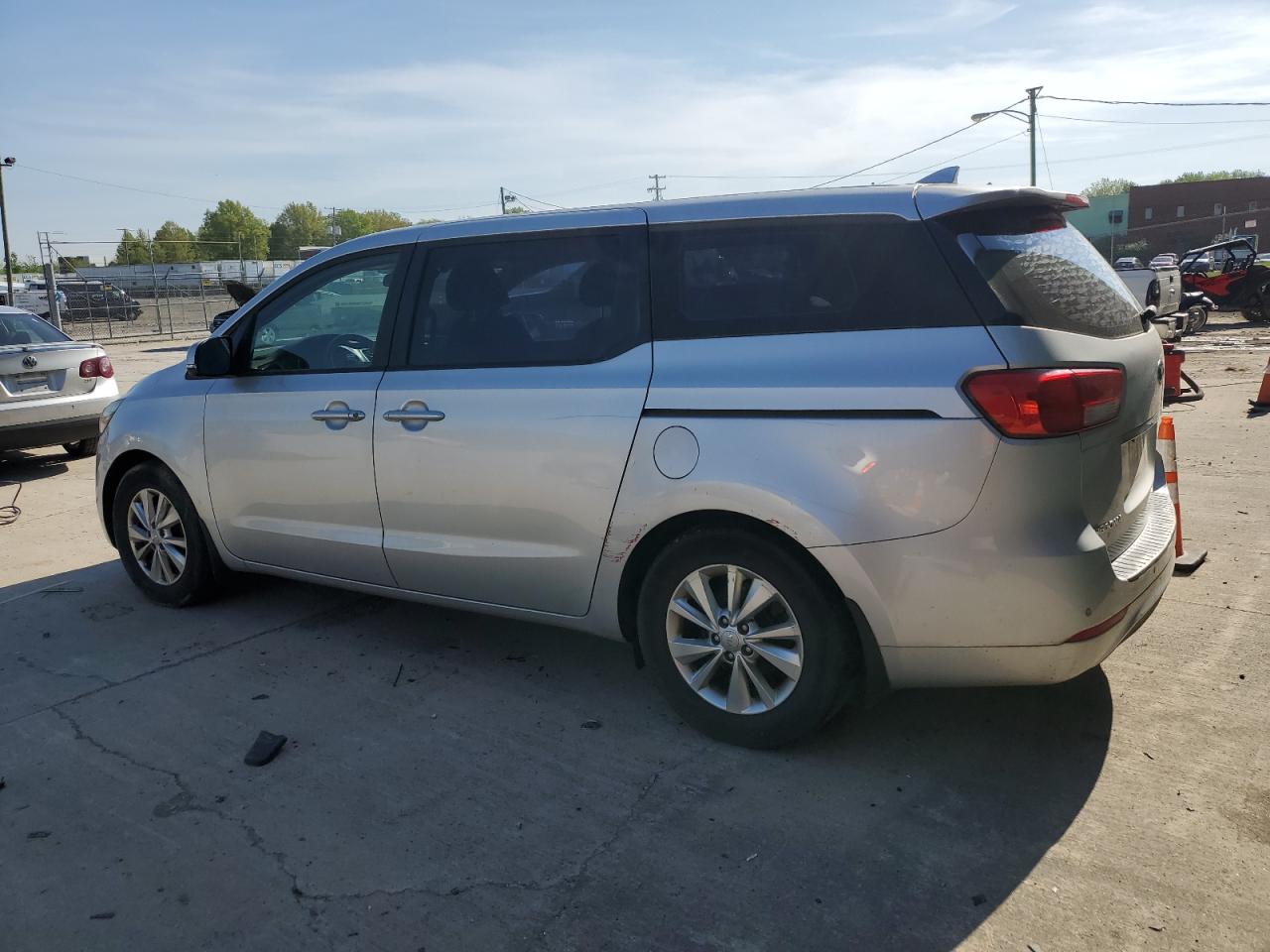 KNDMA5C16F6050827 2015 Kia Sedona L