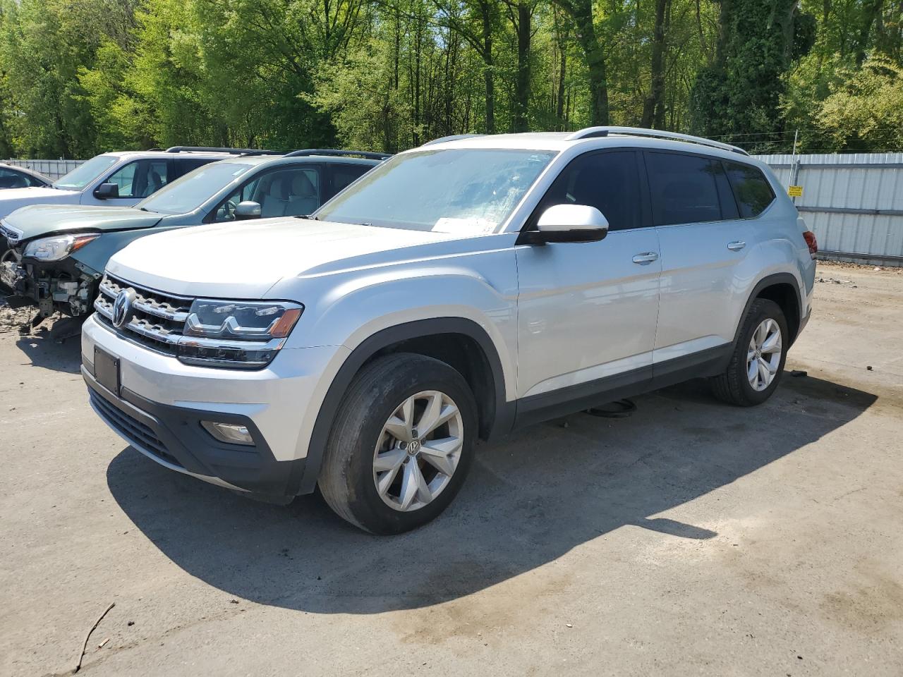 1V2CR2CA1JC568503 2018 Volkswagen Atlas Se