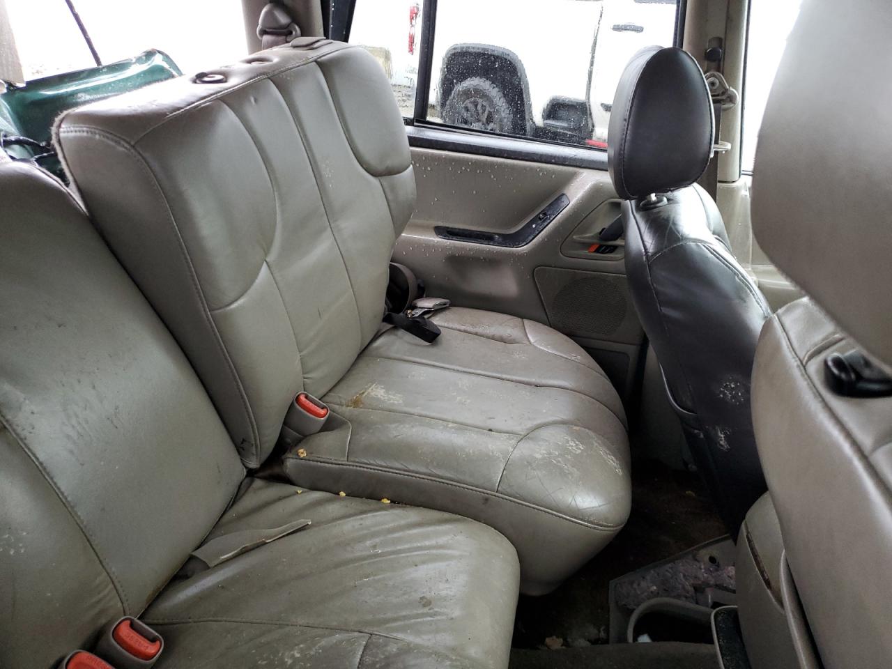 1J4GW58N4XC743211 1999 Jeep Grand Cherokee Laredo