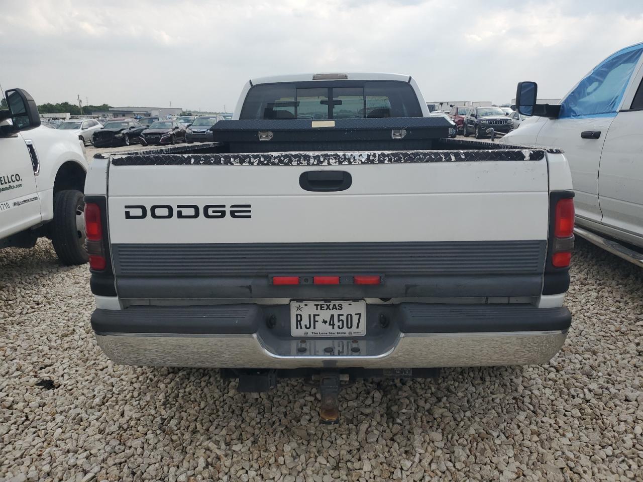 1B7MC33D9WJ135330 1998 Dodge Ram 3500