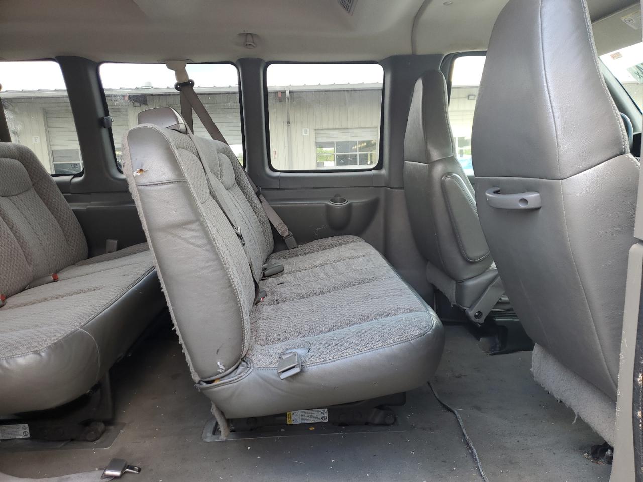 1GAHG39U461106162 2006 Chevrolet Express G3500