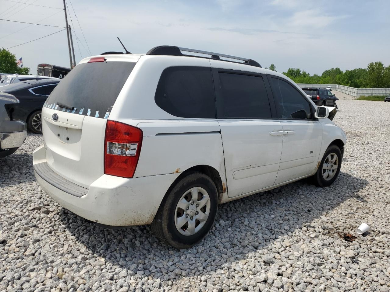 KNDMB133686206598 2008 Kia Sedona