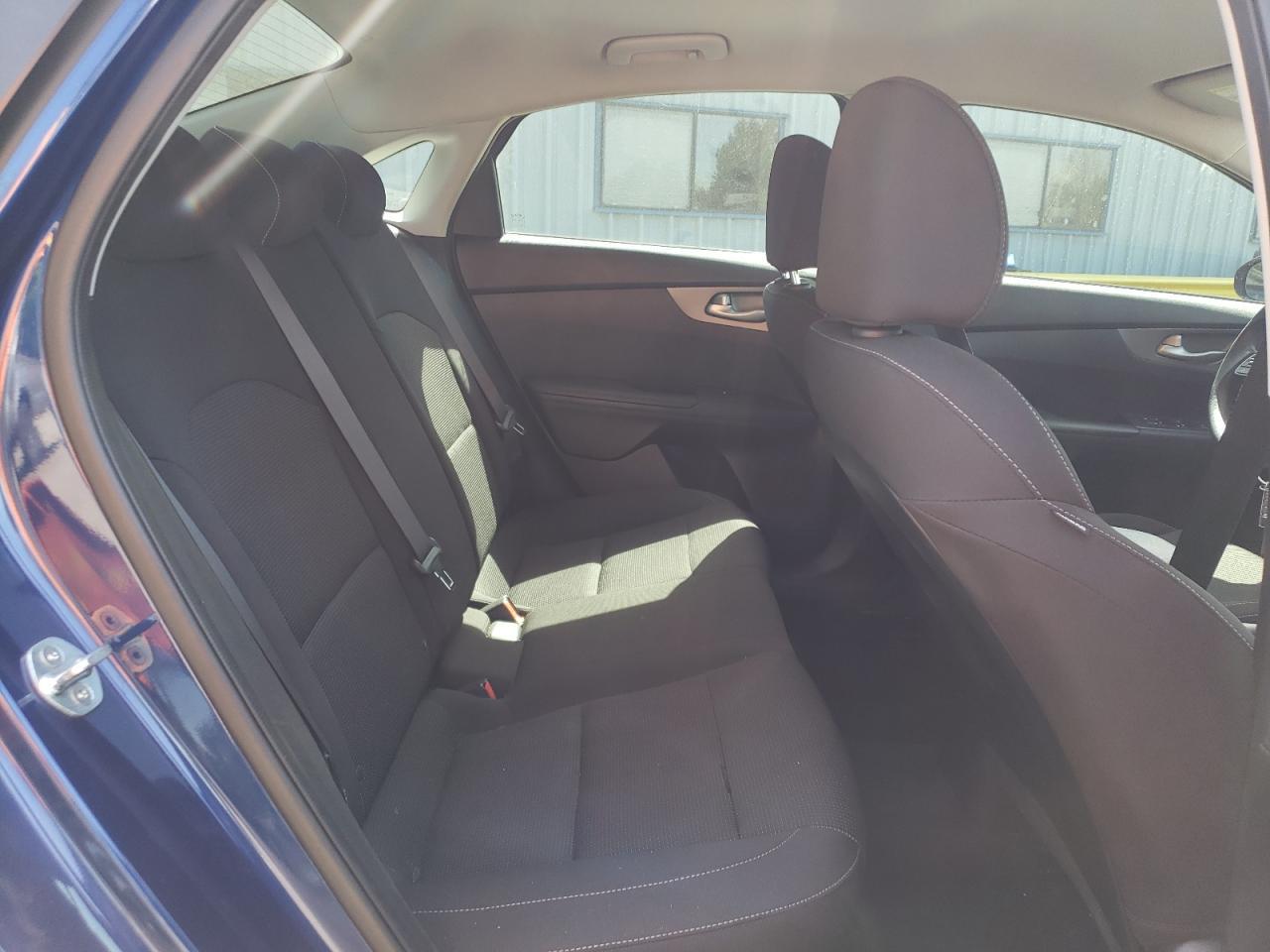 3KPF24AD9KE022327 2019 Kia Forte Fe