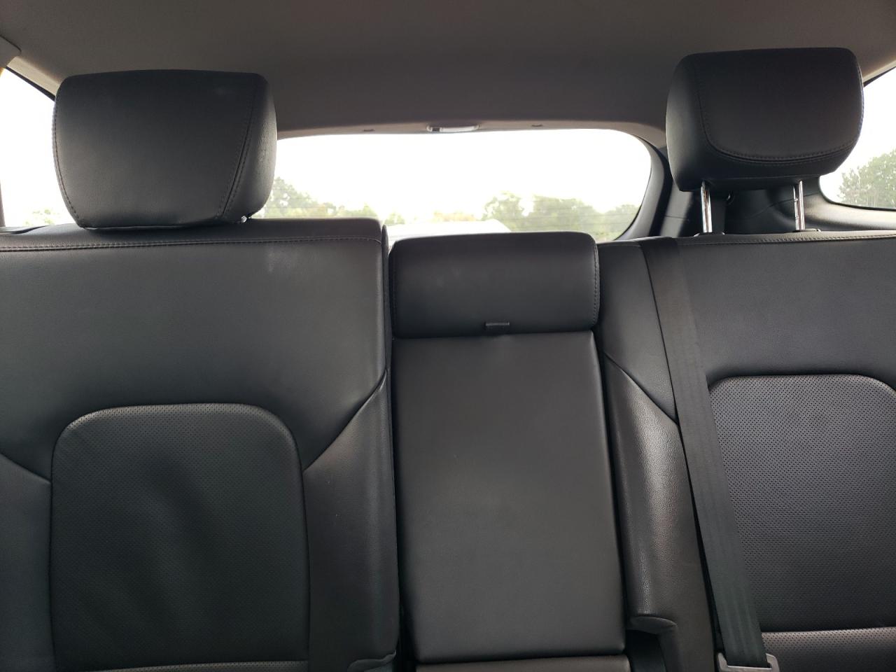 KM8SNDHF3HU253176 2017 Hyundai Santa Fe Se