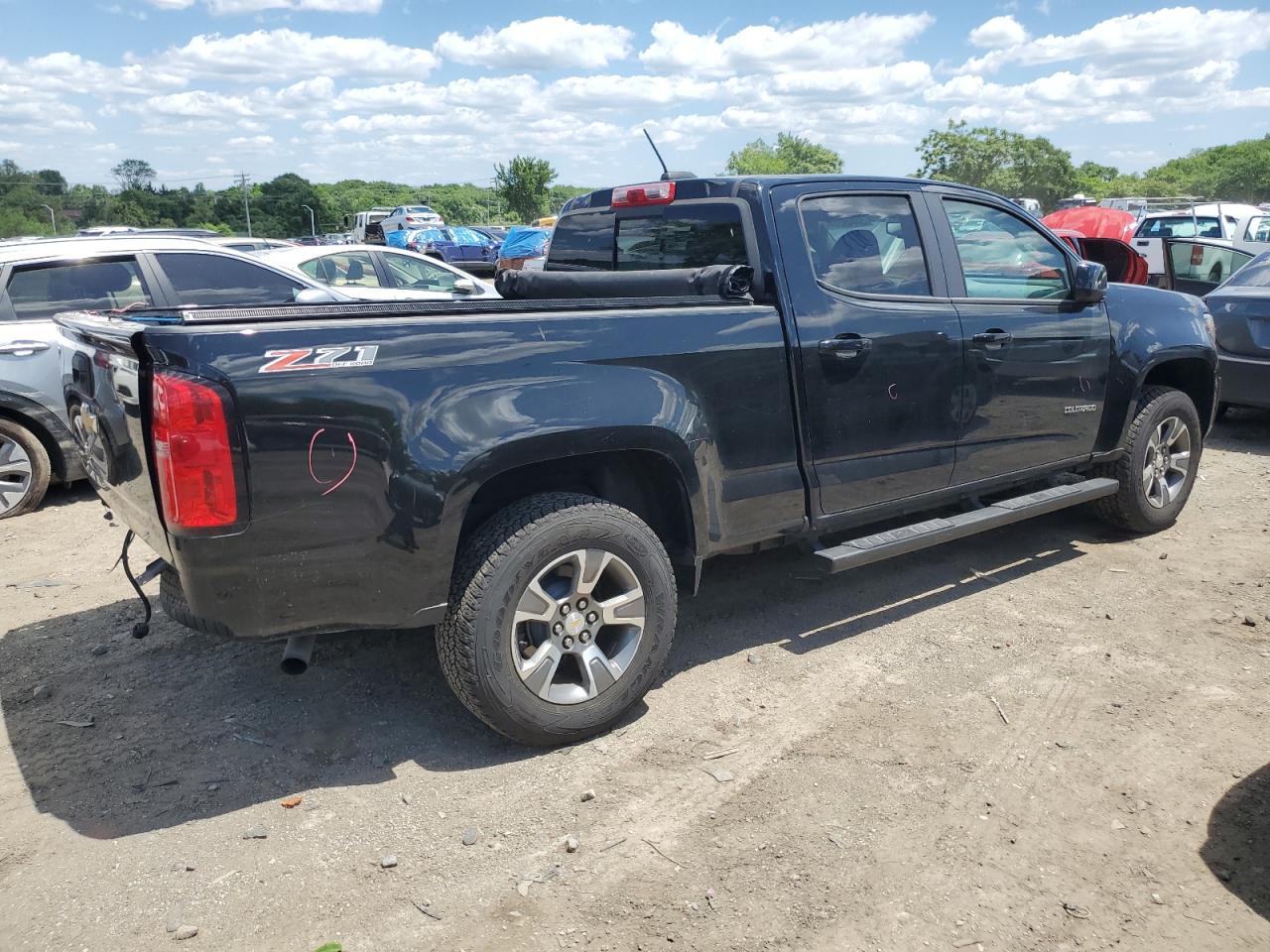 1GCGTDEN3J1175338 2018 Chevrolet Colorado Z71