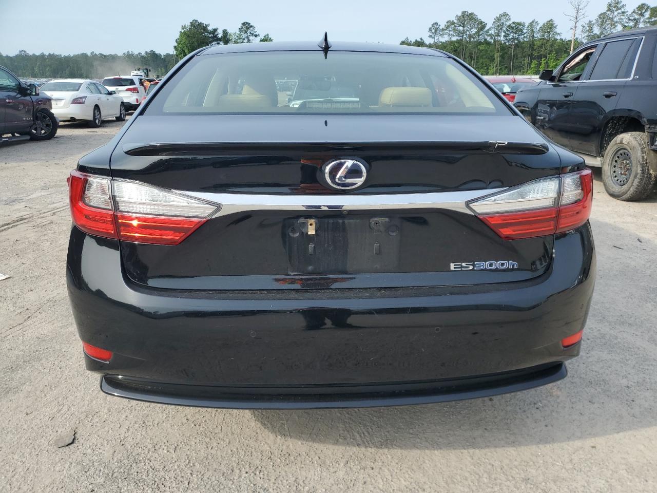 JTHBW1GG9G2105567 2016 Lexus Es 300H