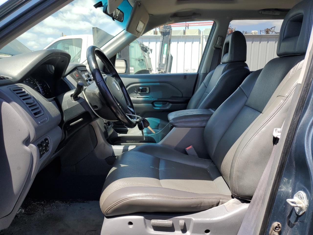 5FNYF18545B039187 2005 Honda Pilot Exl